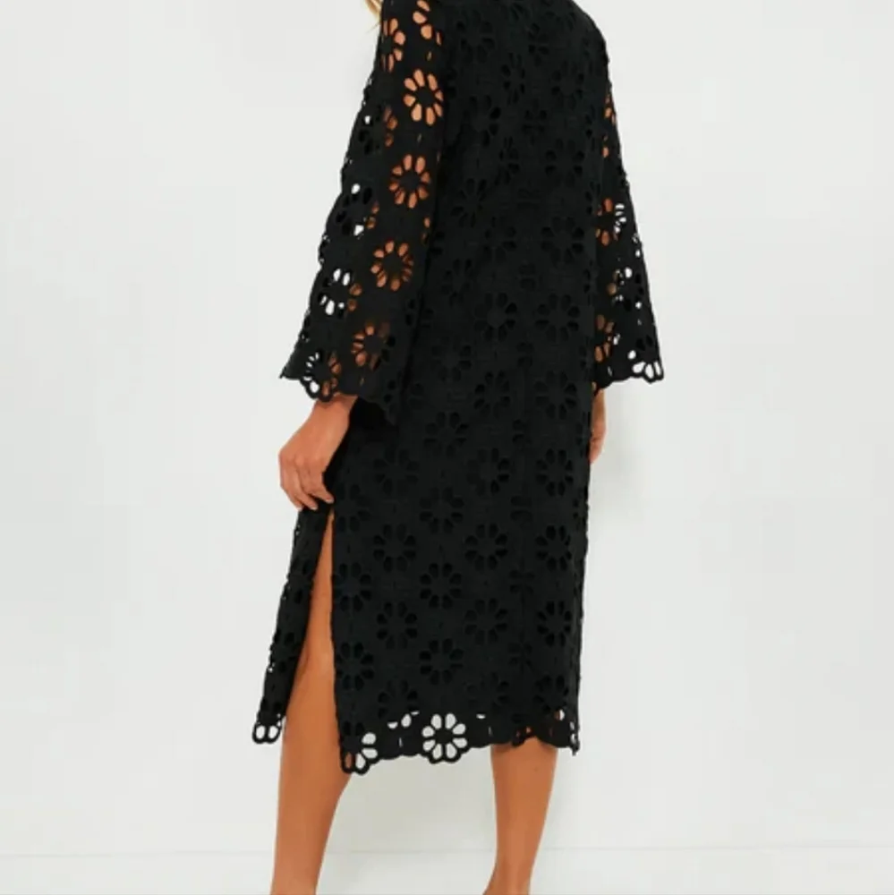 Tuckernuck Noir Eyelet Hutton Dress Numerous Sizes - Picture 8 of 8